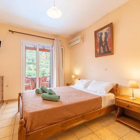 Apartamento Arianna 16 *